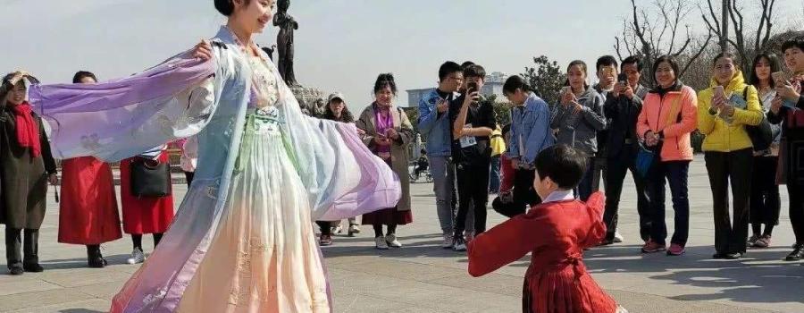 宋都皇城华服嘉年华体验传统文化中国年