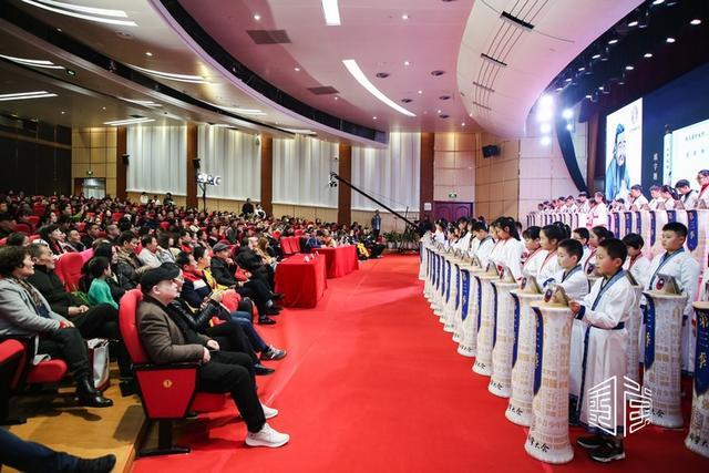 弘扬中华优秀传统文化的青少年国学大会获赞