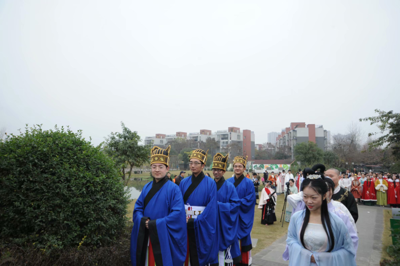 第二届四川同袍冬至敬天祈福祭祀典礼在成都举行