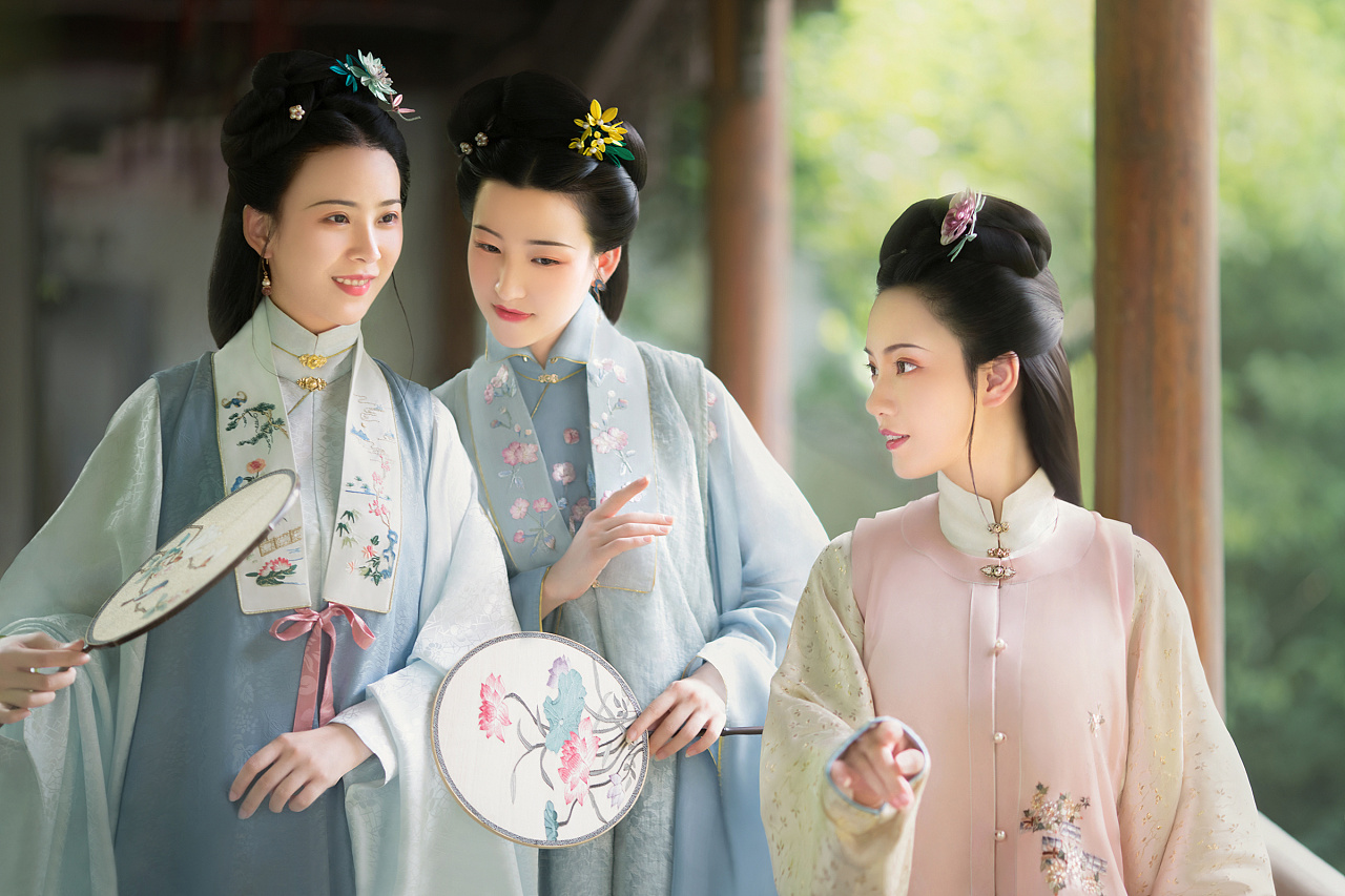 弘扬中华传统文化：汉服
