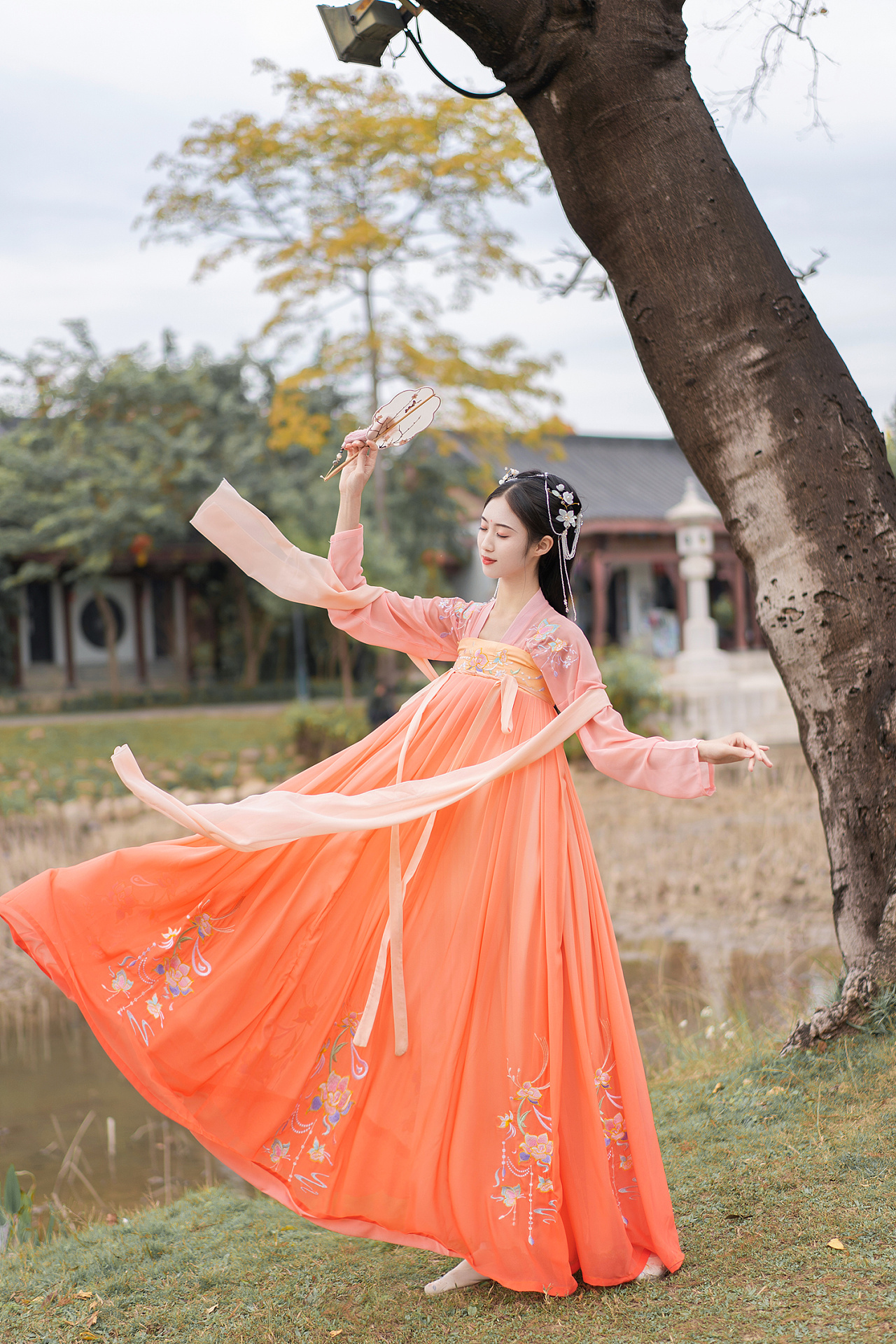 弘扬中华传统文化：汉服